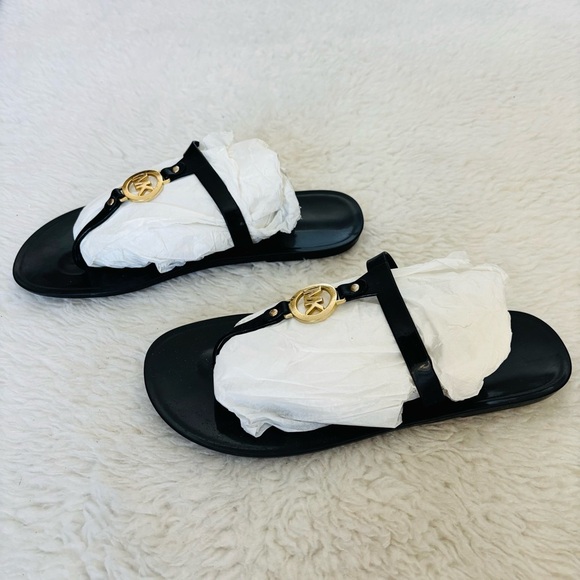 Michael Kors Black Jelly Plastic Flip Flops with Gold Emblem size 7.5 - Picture 8 of 9